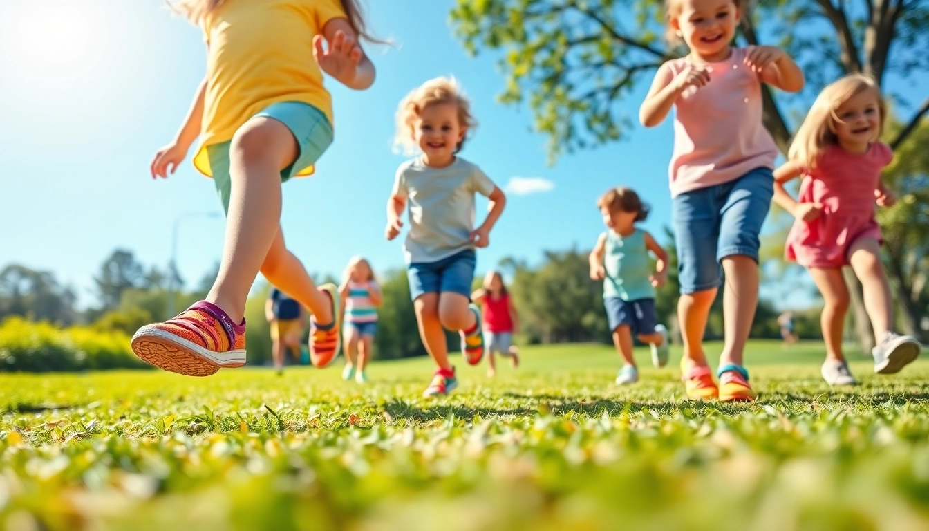 Kinder, die fröhlich mit Barfußschuhe Kinder im Park spielen und laufen.